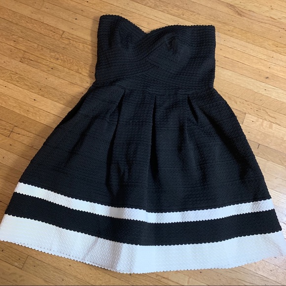 GORGEOUS SAN SOUCHI strapless mini dress - Picture 2 of 7